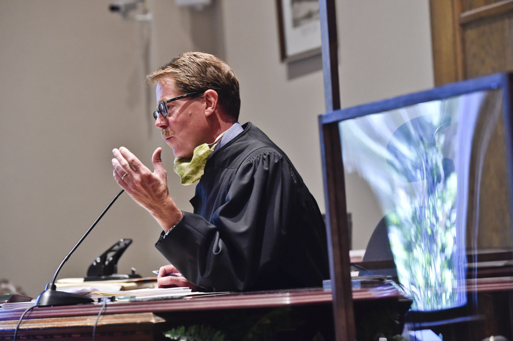 Judge Mike Menahan